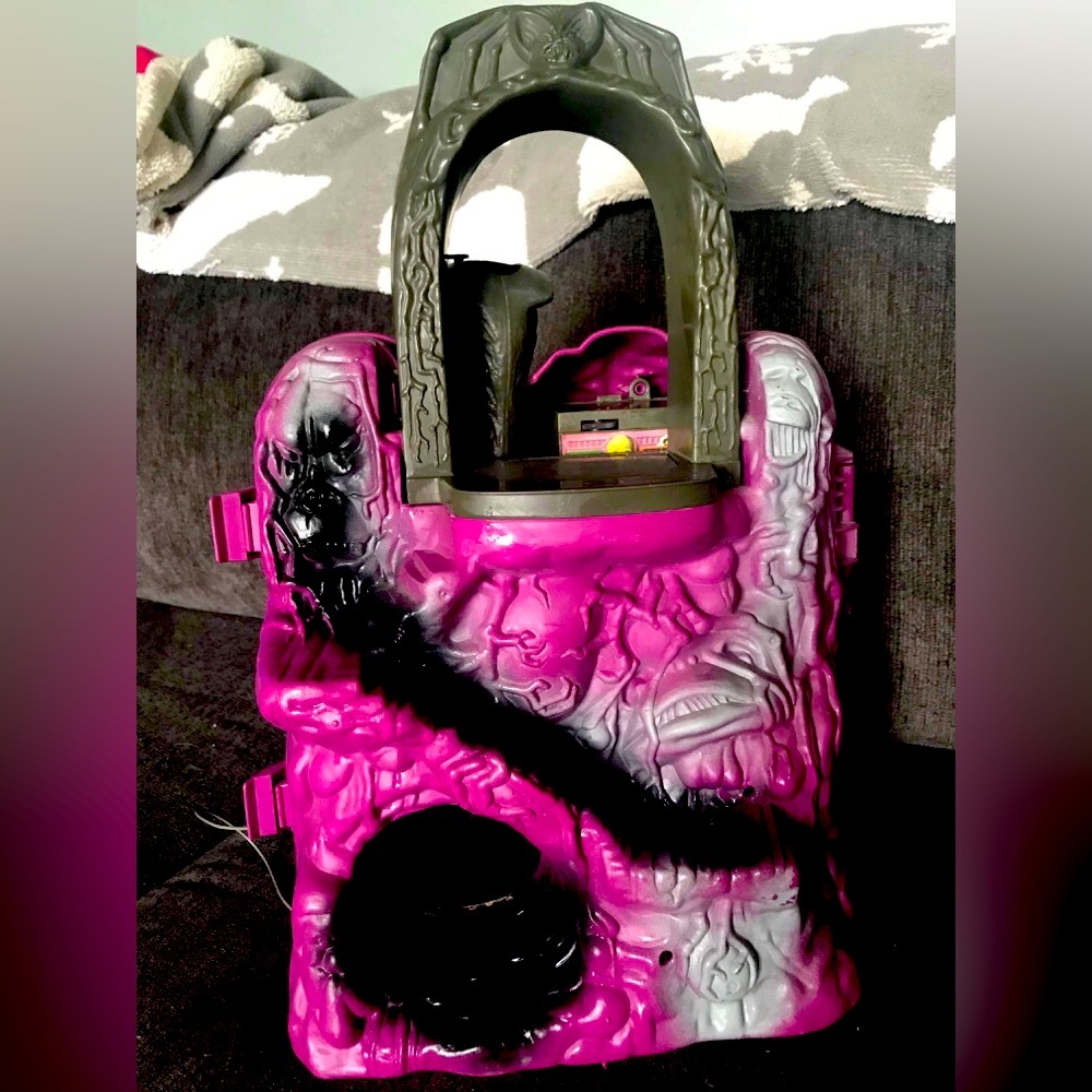 Snake Mountain Castle 80s